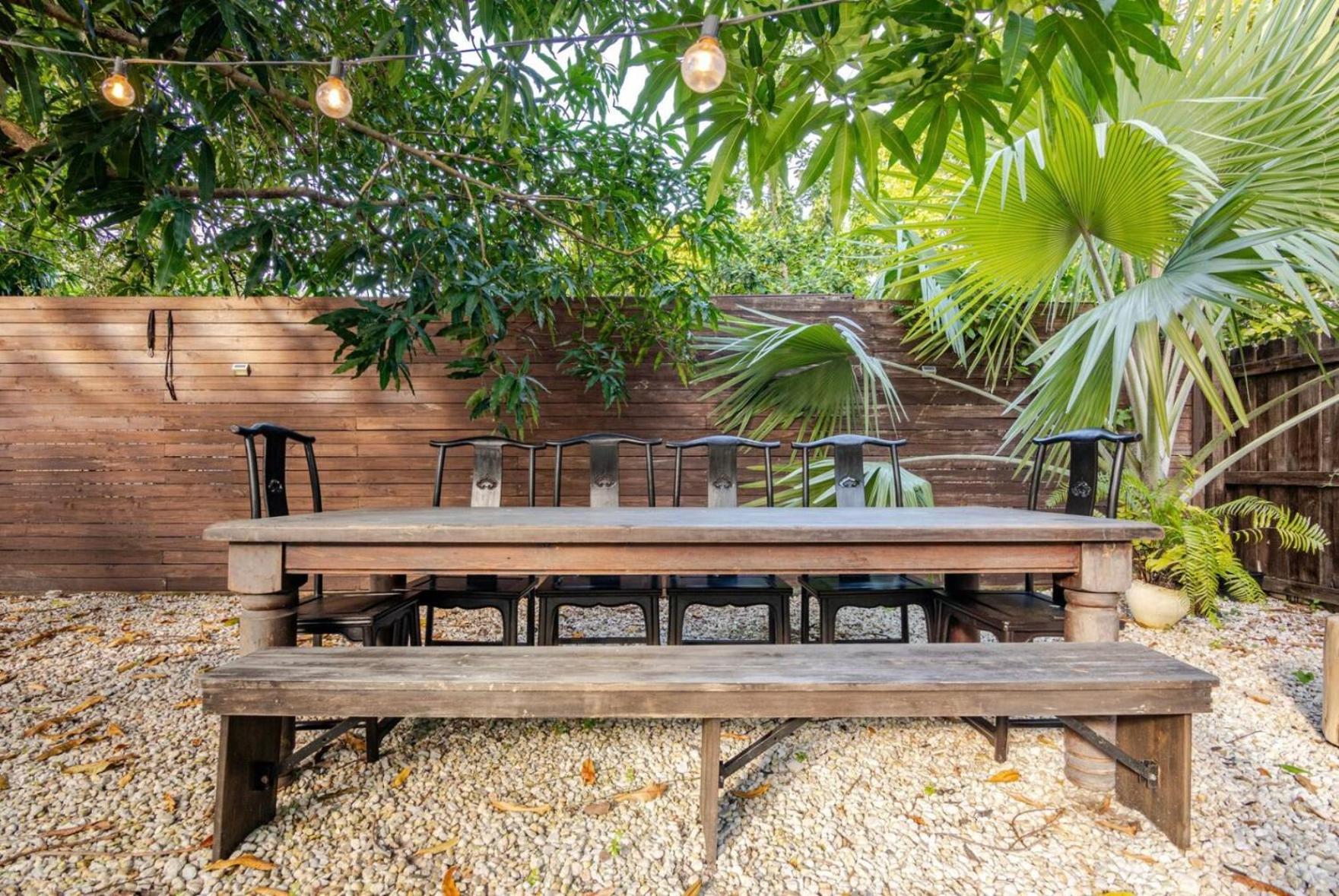 Buenavista Bungalow Miami Bagian luar foto